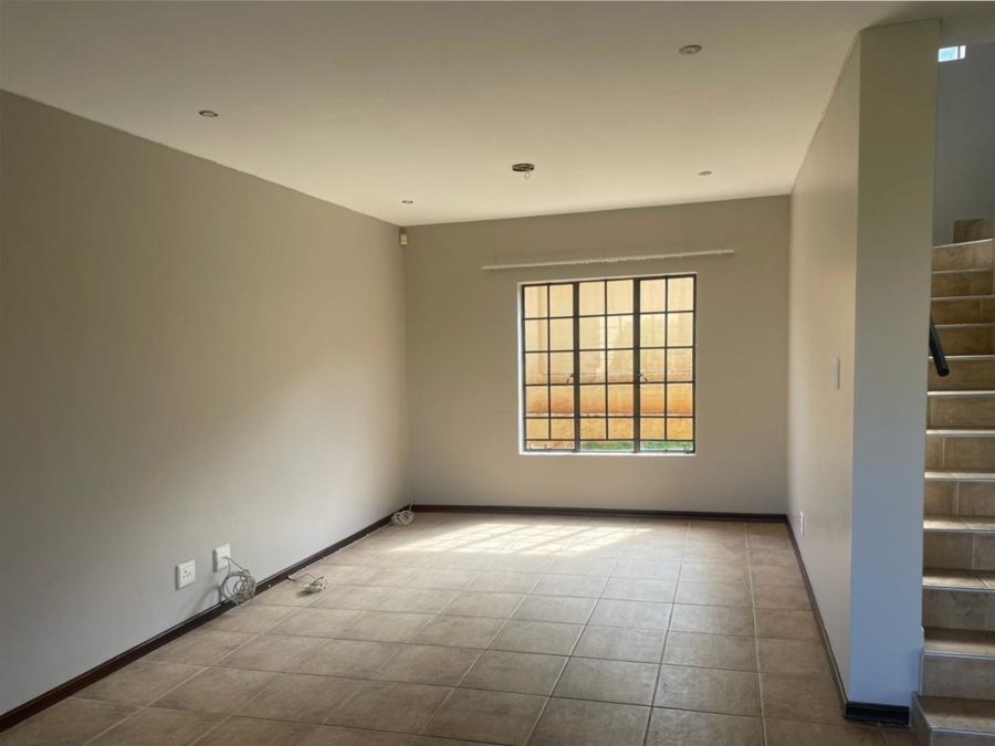 To Let 3 Bedroom Property for Rent in Melodie North West